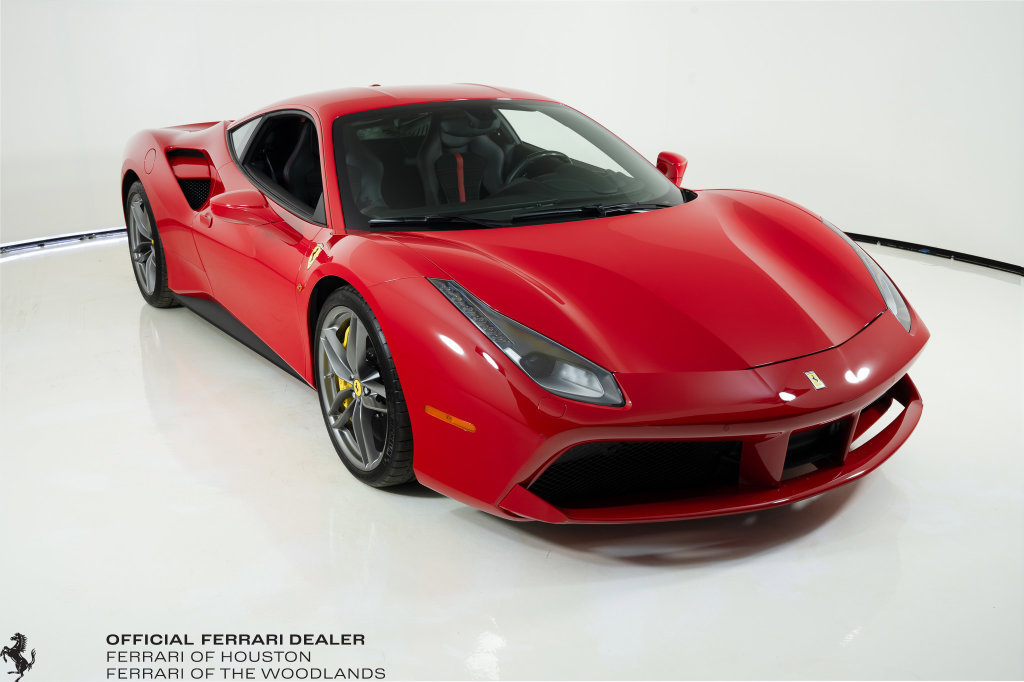 Certified 2017 Ferrari 488 GTB RWD image 1