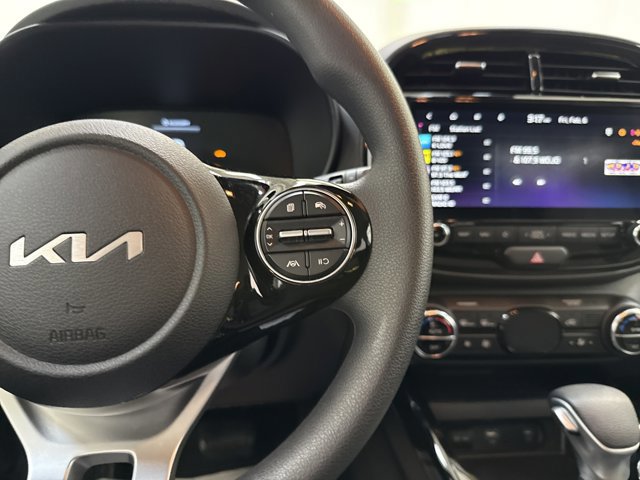 New 2025 Kia Soul S image 18