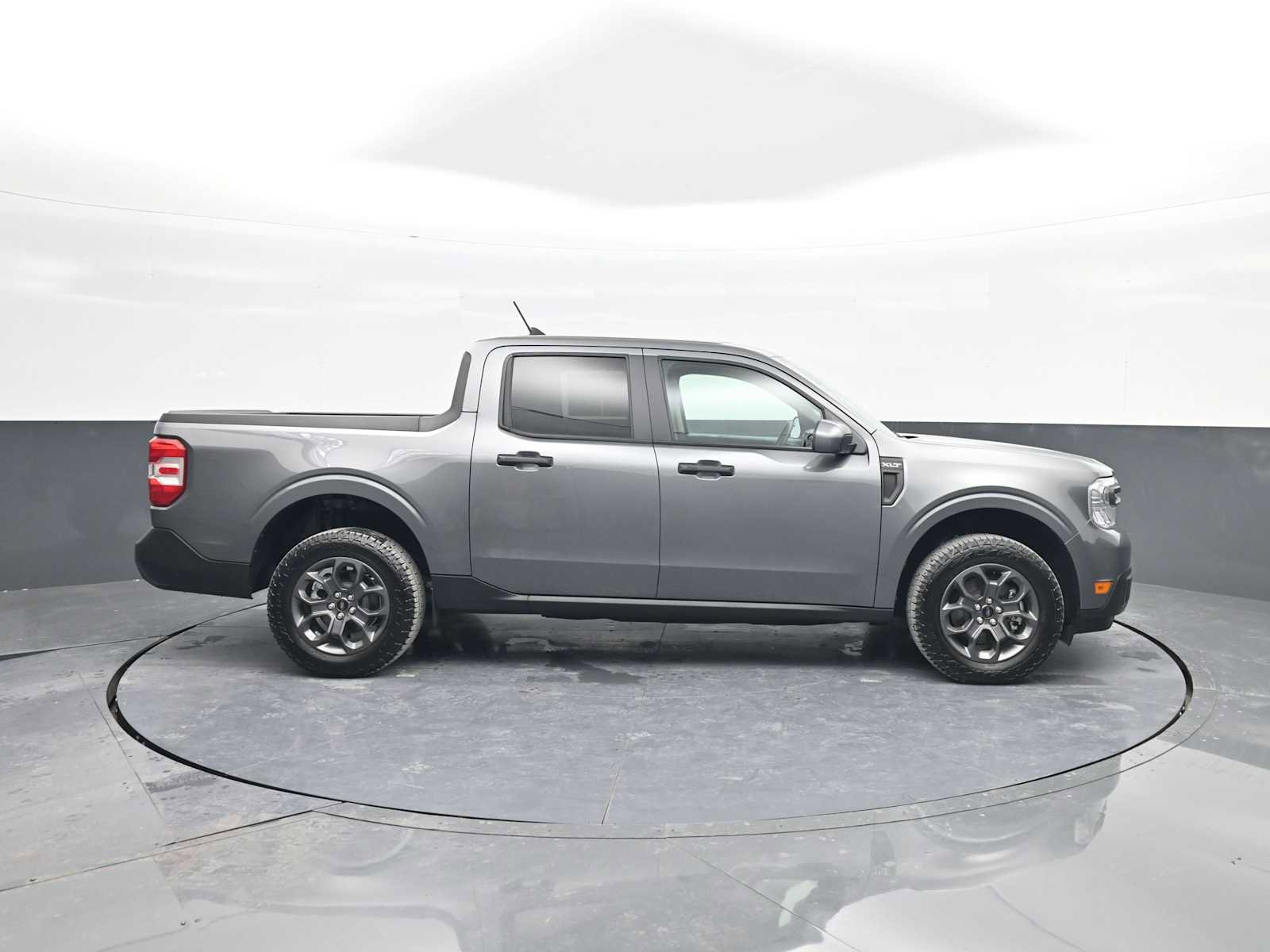 Used 2023 Ford Maverick XLT w/ XLT Luxury Package image 9