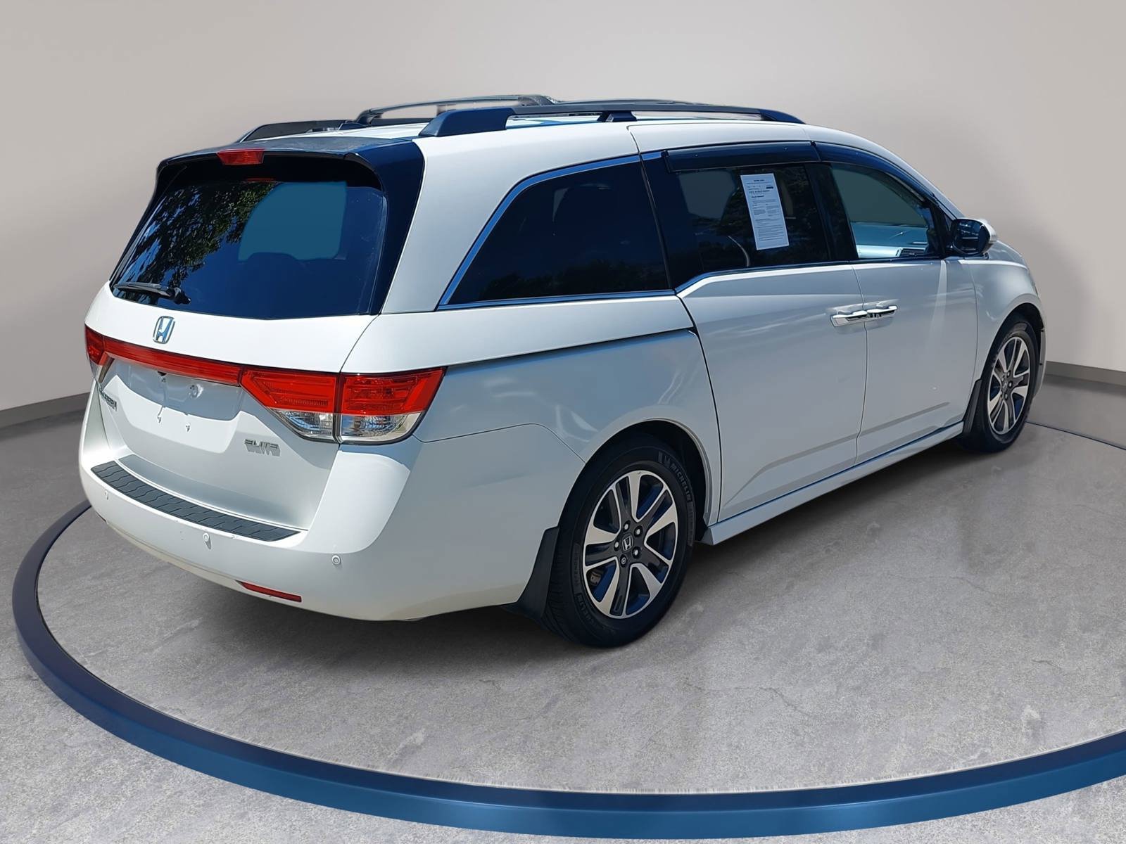 Used 2016 Honda Odyssey Touring Elite image 5