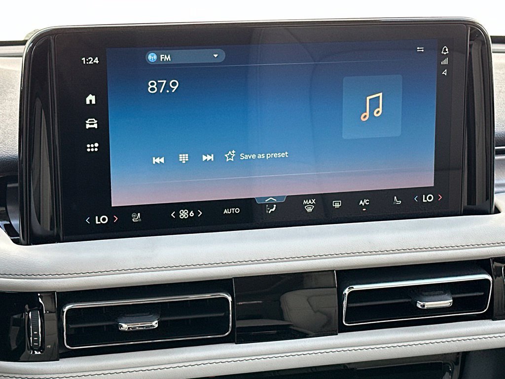 New 2027 Lincoln Aviator AWD image 12