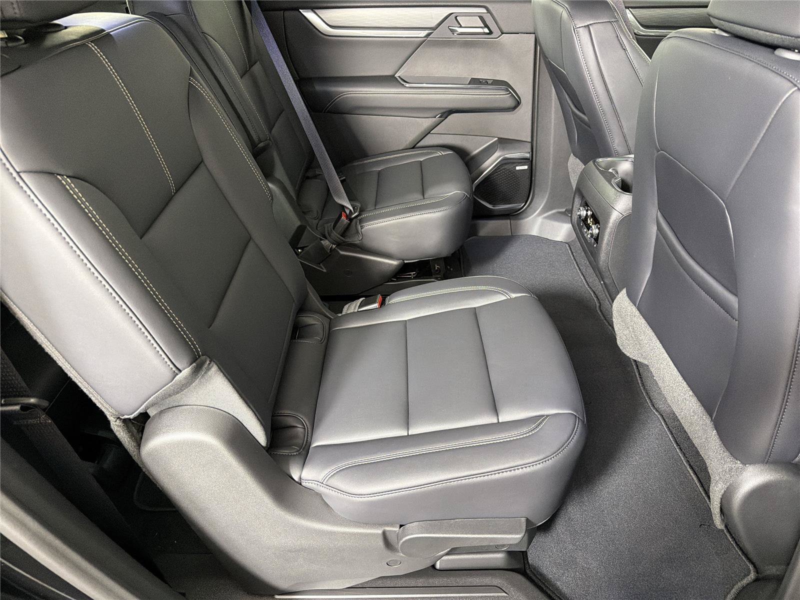 New 2026 GMC Acadia Elevation w/ Black Edition FWD image 14