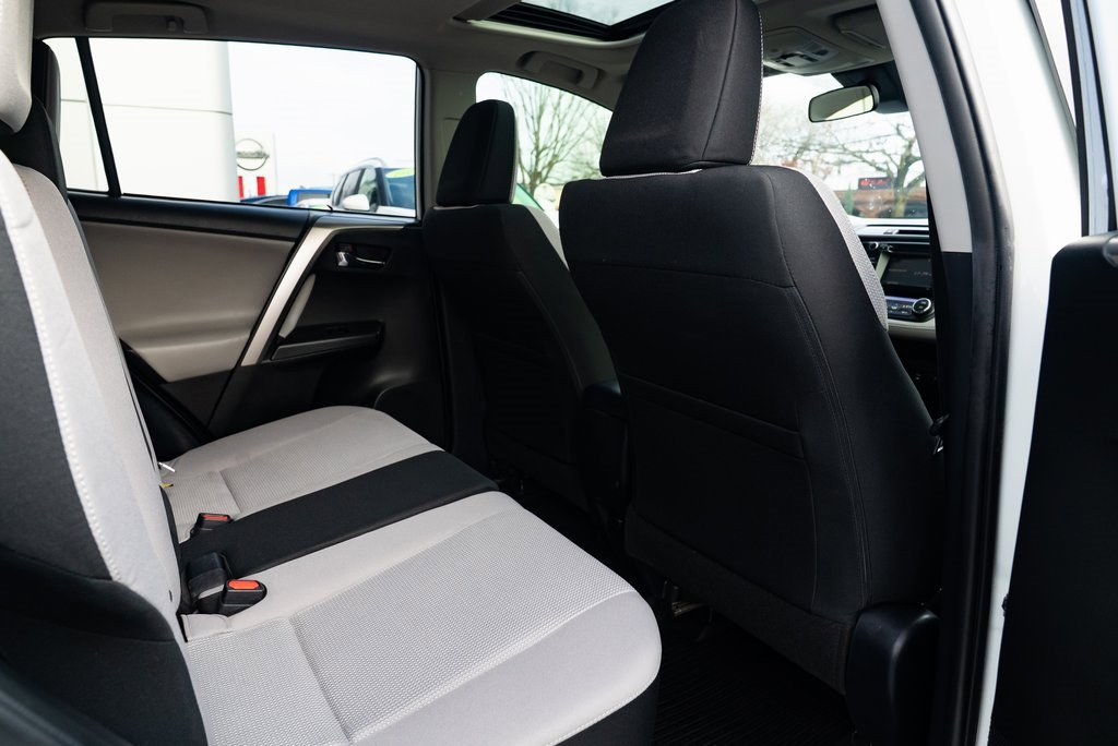 Used 2018 Toyota RAV4 XLE image 22