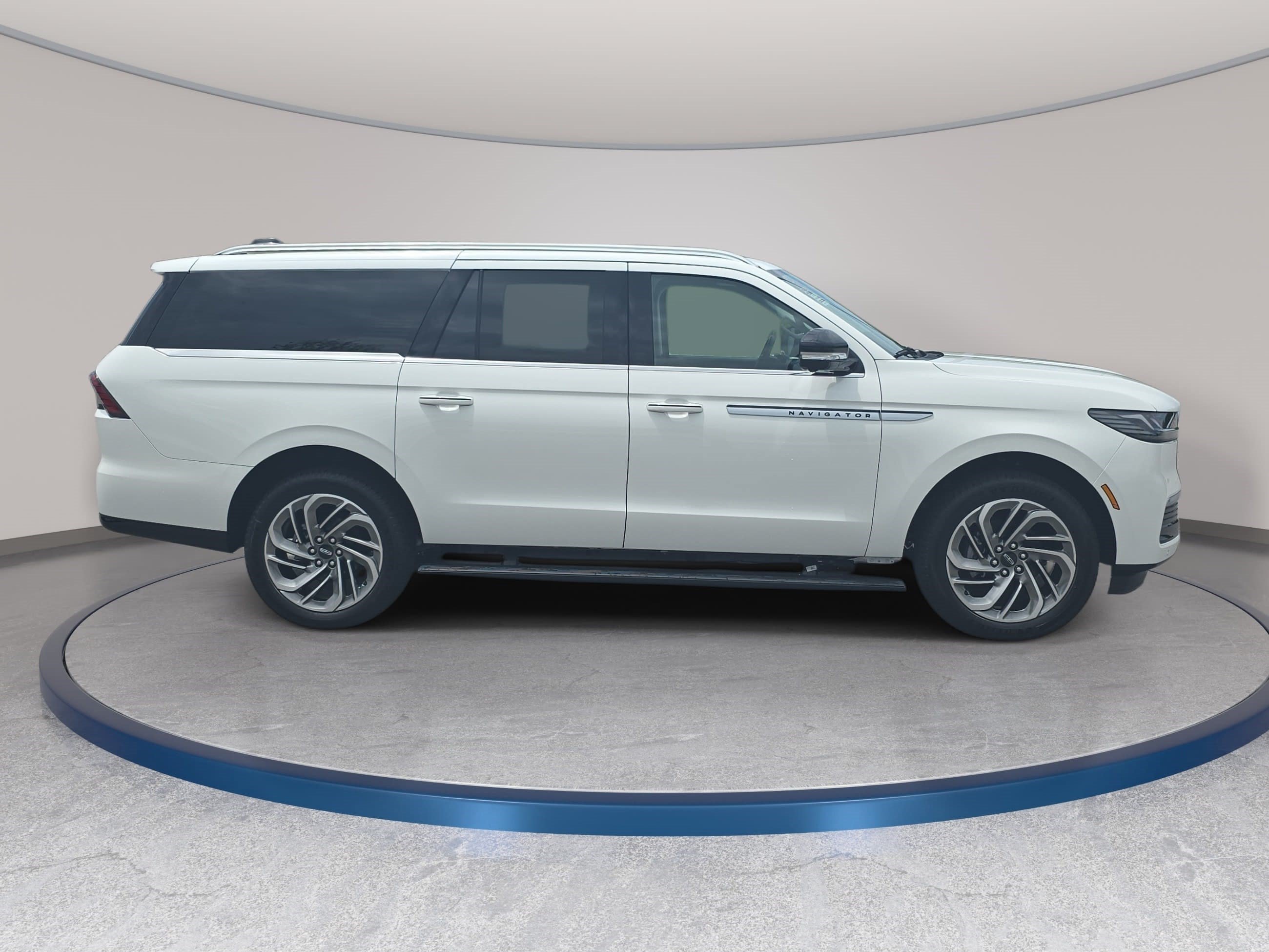 New 2027 Lincoln Navigator L Reserve AWD/4WD image 4