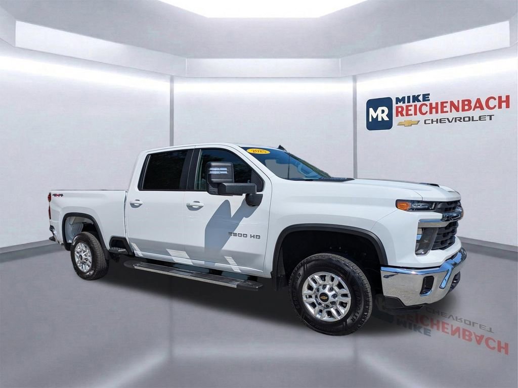 Used 2025 Chevrolet Silverado 2500 LT w/ Convenience Package AWD/4WD video 2