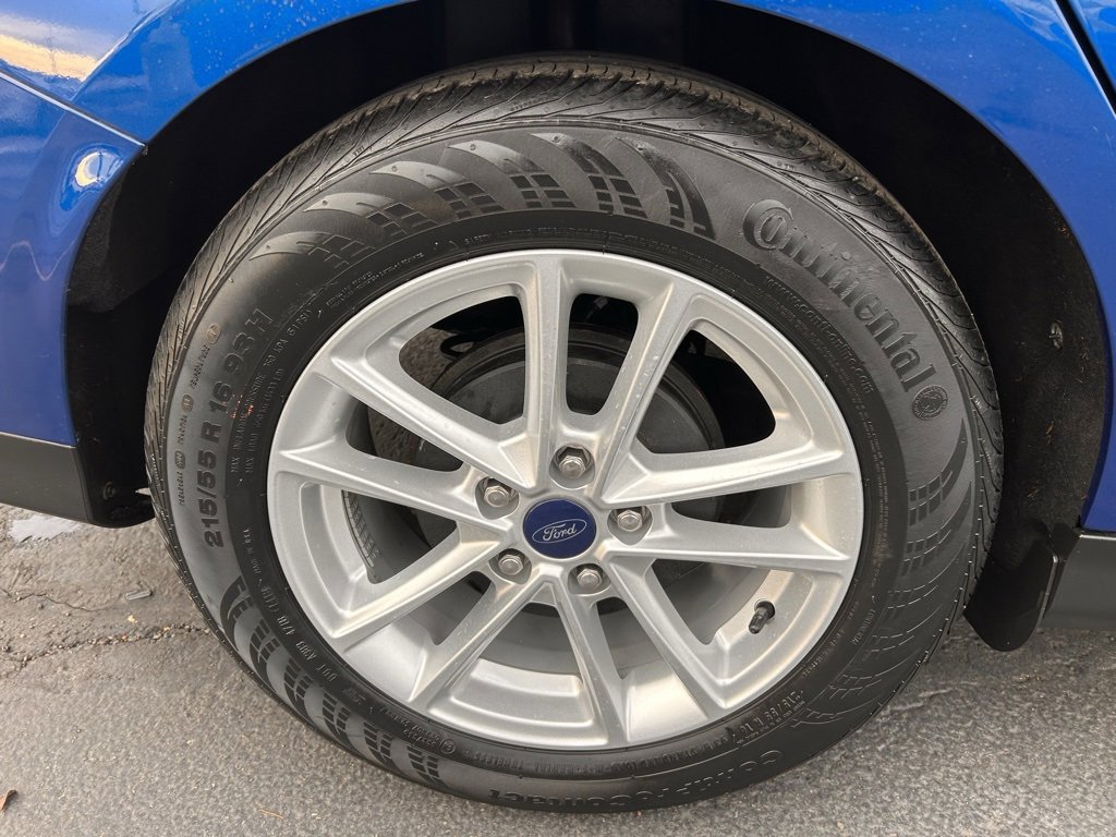 Used 2018 Ford Focus SE image 36