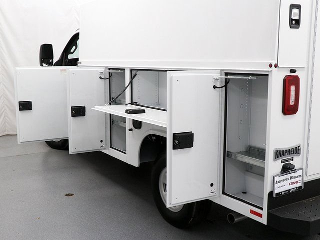 New 2025 GMC Savana 3500 w/ Power Convenience Package RWD image 18
