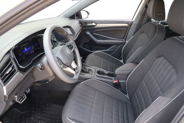 Used 2023 Volkswagen Jetta Sport FWD image 10