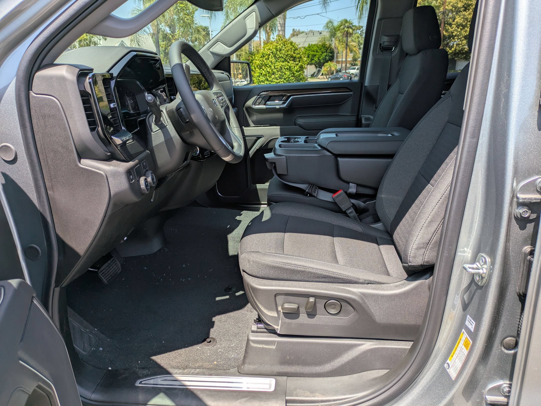 Used 2025 Chevrolet Silverado 1500 RST w/ Protection Package RWD image 11