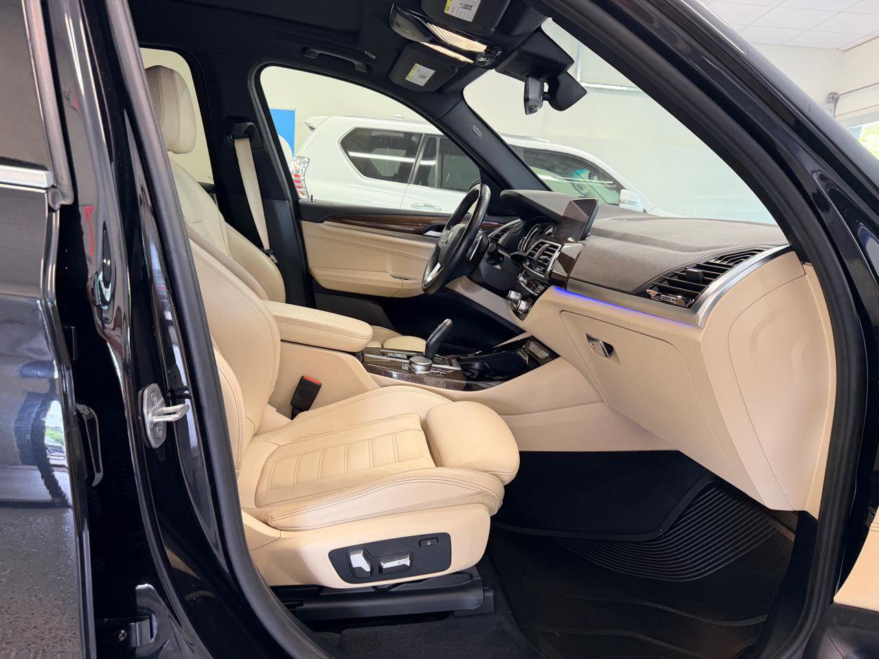 Used 2019 BMW X3 sDrive30i w/ Driving Assistance Package RWD image 27