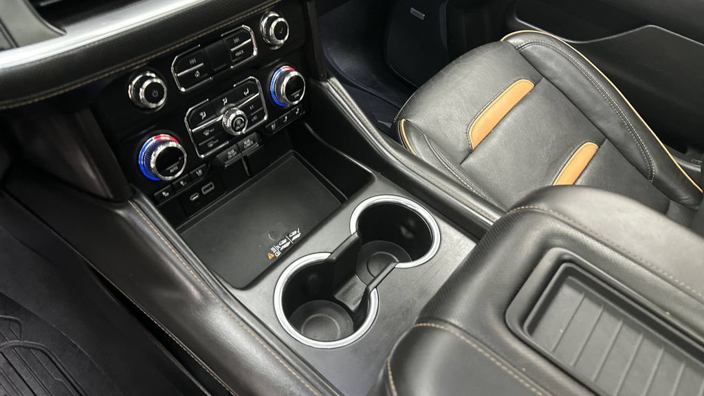 Used 2022 GMC Yukon XL AT4 AWD/4WD image 15
