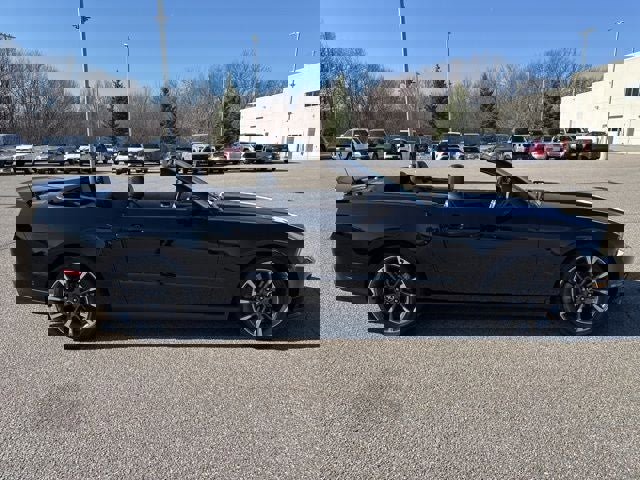 Used 2012 Ford Mustang GT Premium image 11