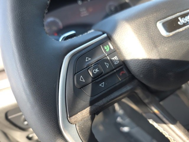 Used 2024 Jeep Grand Cherokee L Limited w/ Luxury Tech Group II image 20