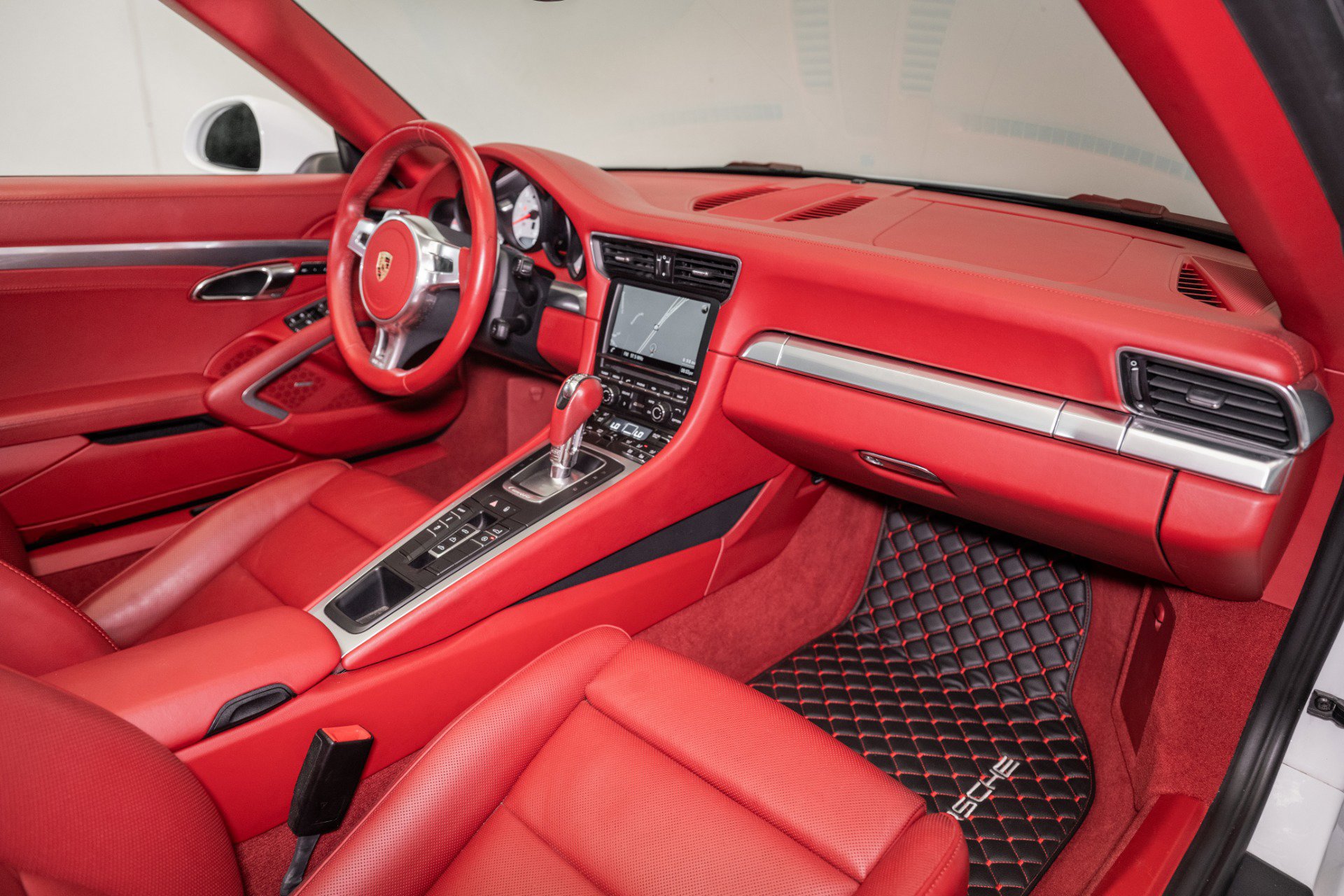 Used 2016 Porsche 911 Carrera S image 21