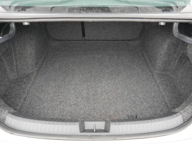 Certified 2024 Volkswagen Jetta SE image 18