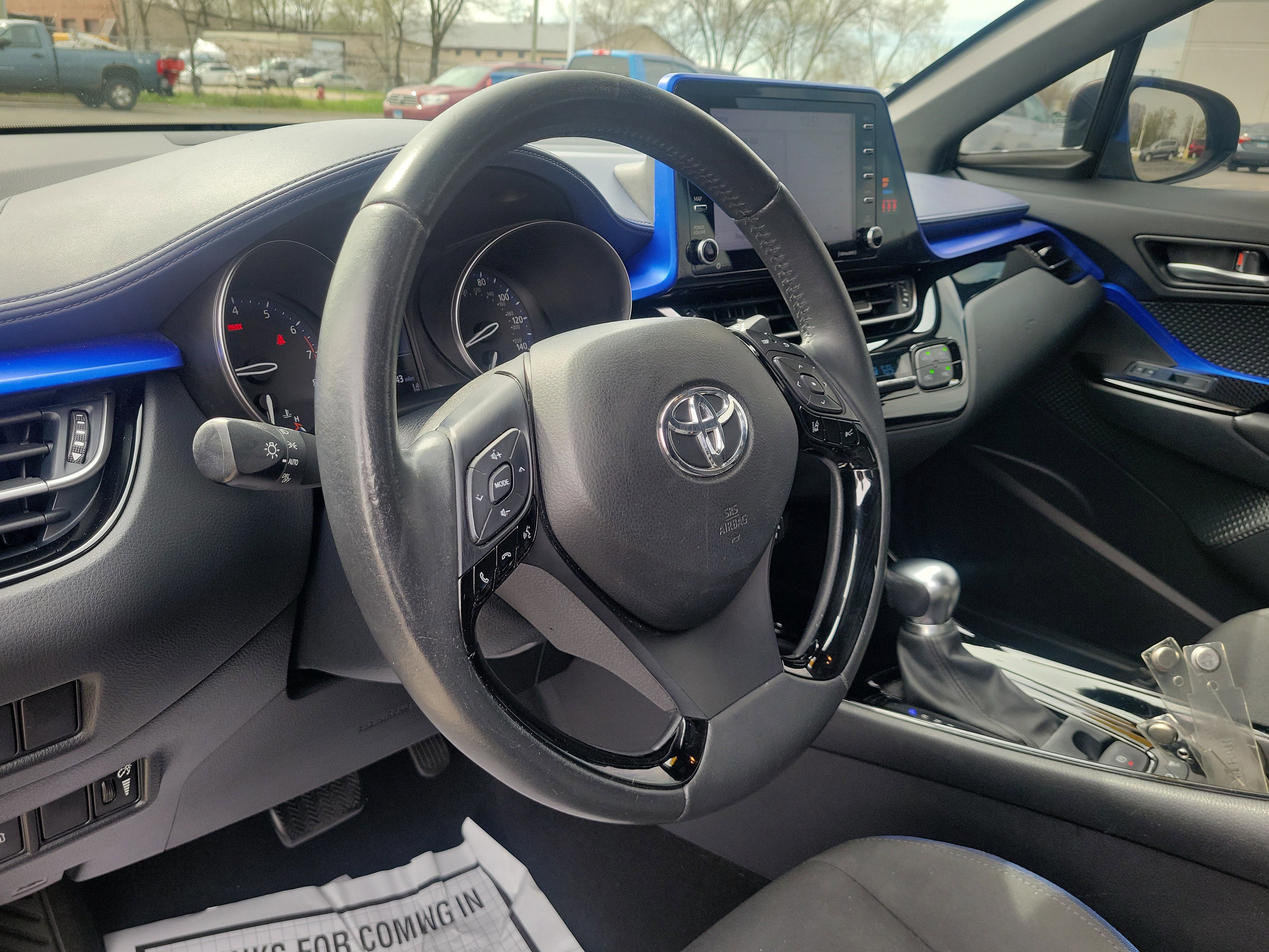 Used 2021 Toyota C-HR XLE image 14