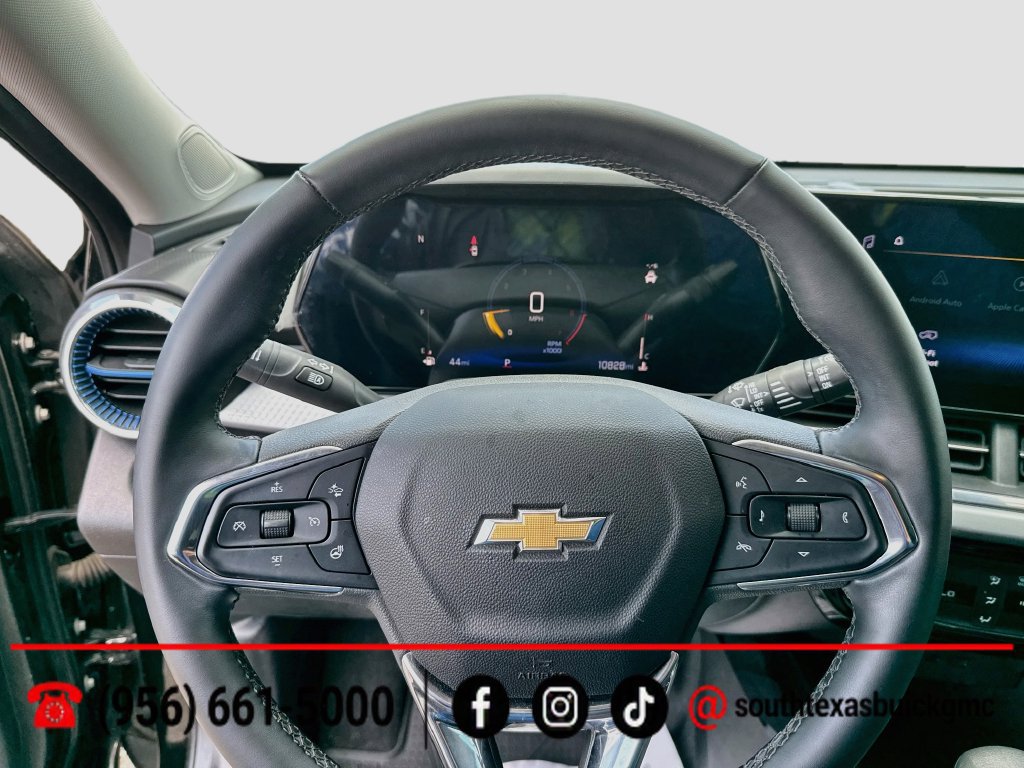 Used 2025 Chevrolet Trax LT w/ Driver Confidence Package FWD image 14