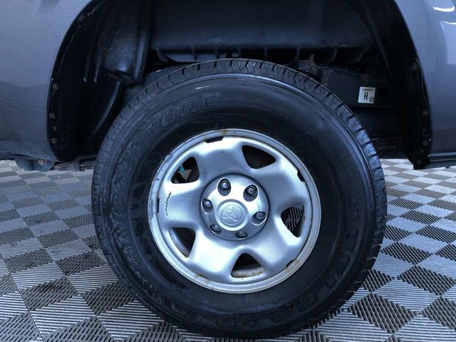 Used 2017 Toyota Tacoma SR image 11