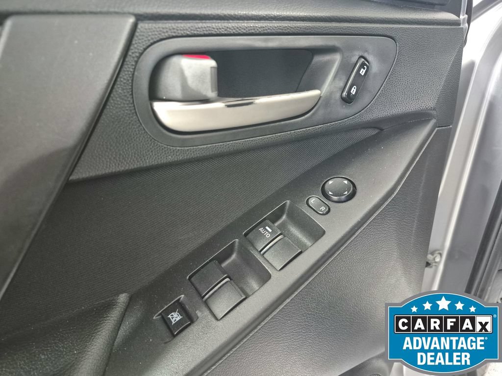 Used 2012 MAZDA MAZDA3 i Sport FWD image 16