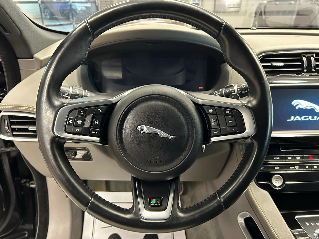 Used 2017 Jaguar F-PACE R-Sport AWD/4WD image 9
