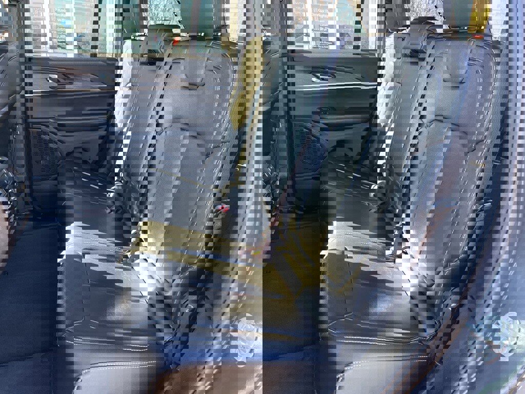 Used 2025 Jeep Grand Cherokee Limited image 14