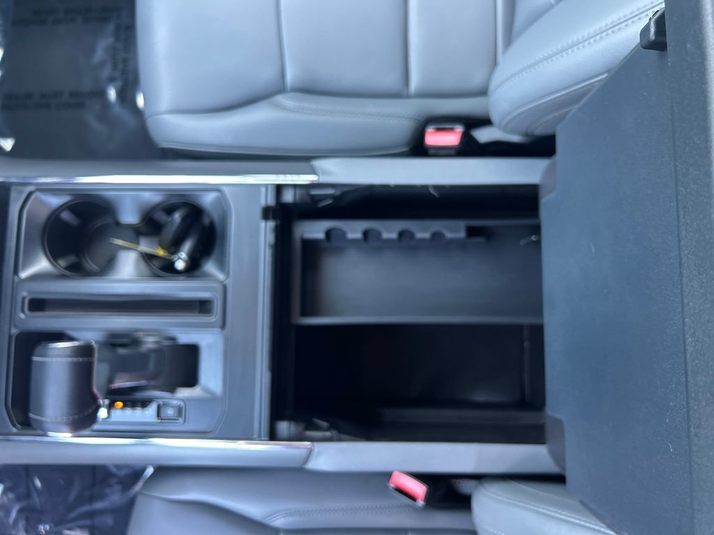 Used 2025 Ford F150 Lightning Flash AWD/4WD image 31