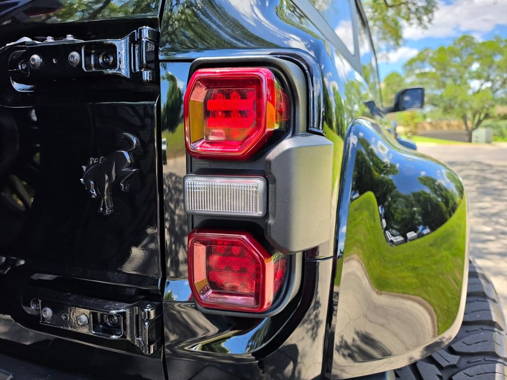 Used 2024 Ford Bronco Raptor w/ Interior Carbon Fiber Pack 6 AWD/4WD image 11