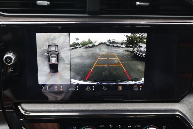 Used 2025 GMC Sierra 1500 AT4 w/ AT4 Premium Package AWD/4WD image 13