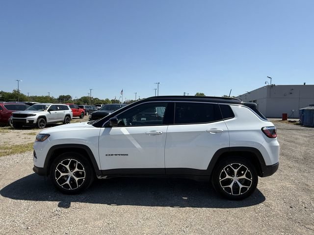 Certified 2024 Jeep Compass Limited AWD/4WD image 30