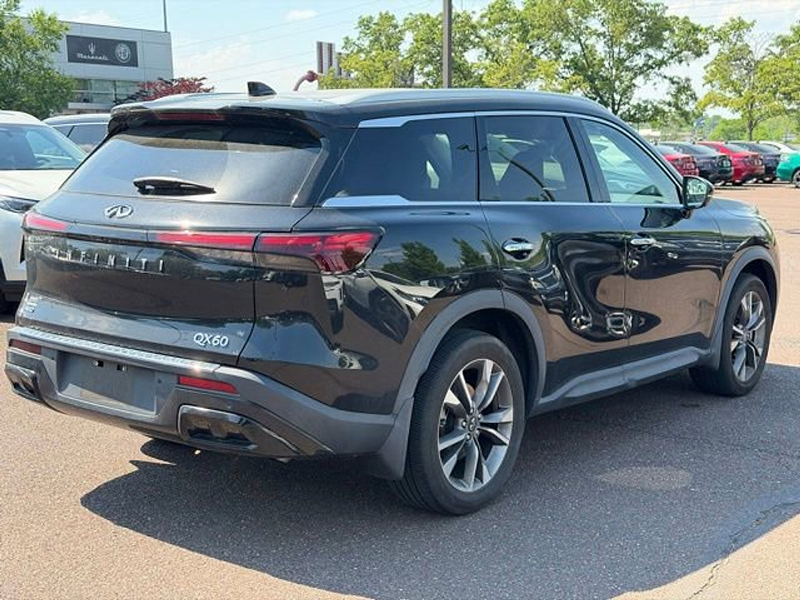 Used 2023 INFINITI QX60 Luxe w/ Cargo Package AWD/4WD image 7