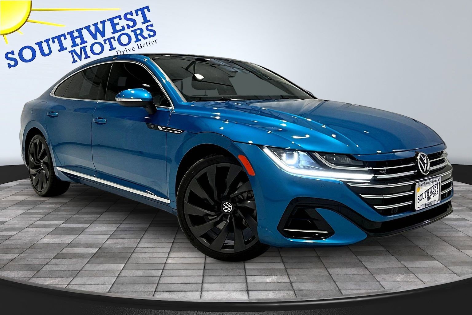 Used 2023 Volkswagen Arteon SEL AWD/4WD image 3