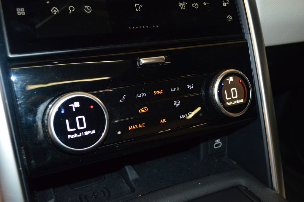 Used 2023 Land Rover Discovery S R-Dynamic AWD/4WD image 26