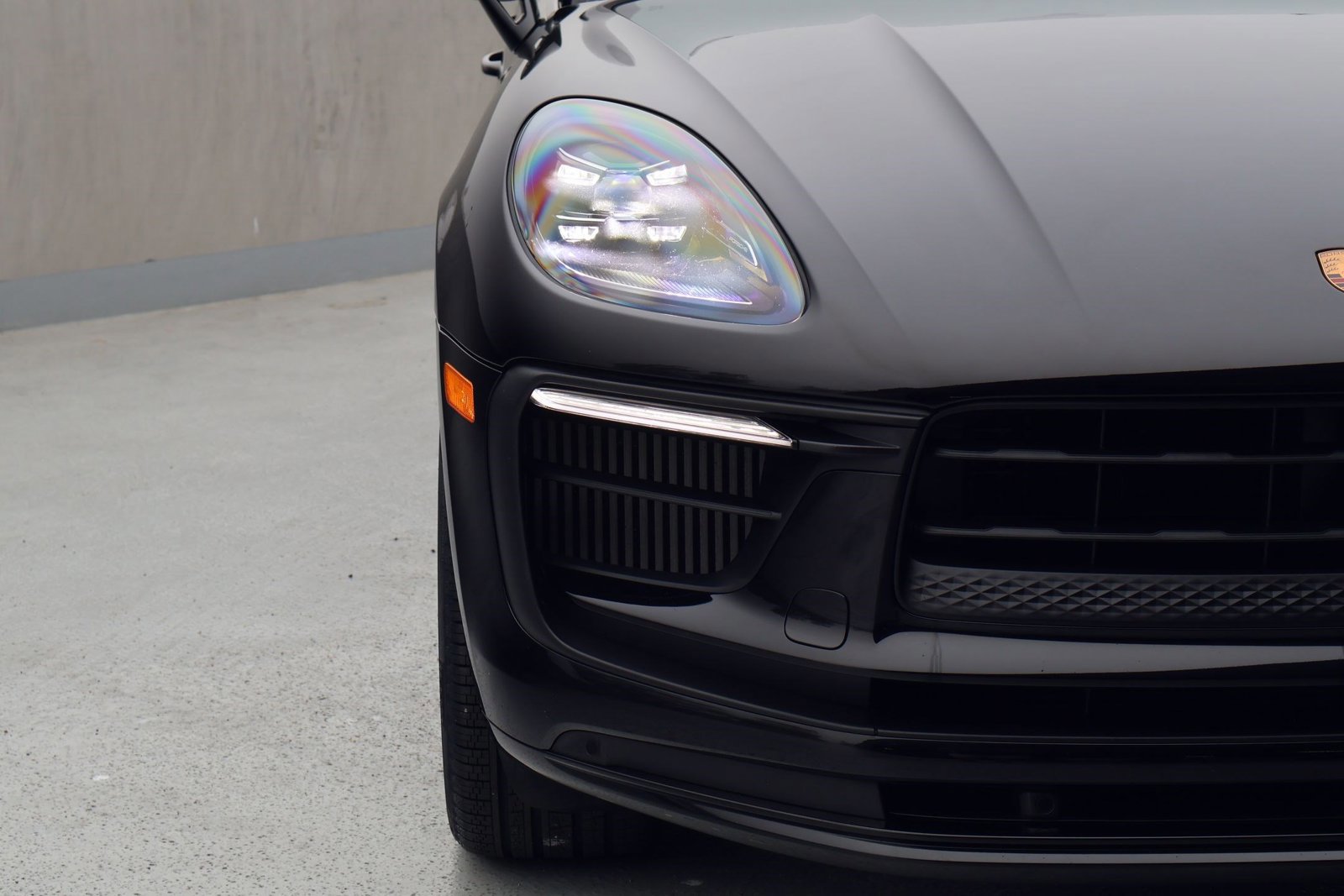 Certified 2022 Porsche Macan S image 12