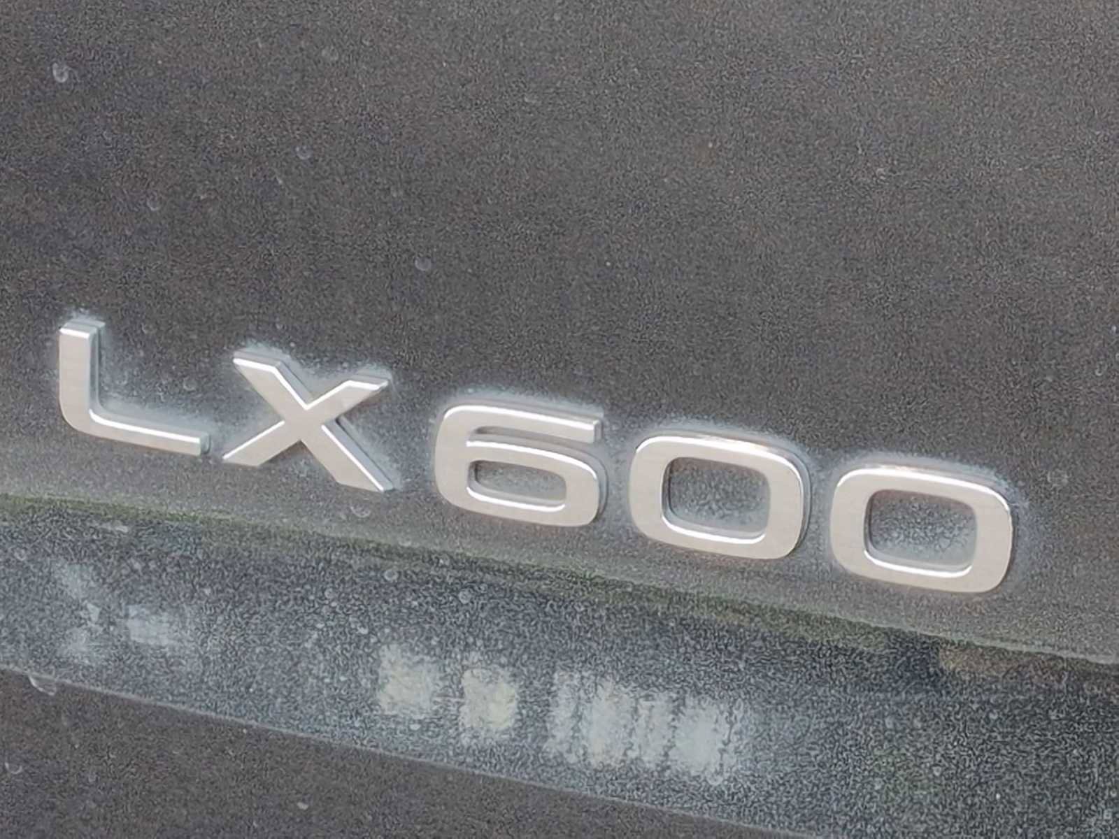 Used 2023 Lexus LX 600 4WD w/ Appearance Package image 13