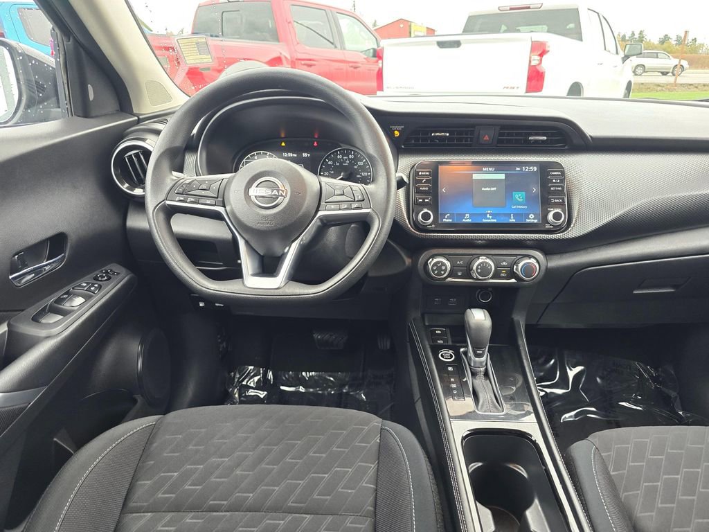 Used 2024 Nissan Kicks SV image 20