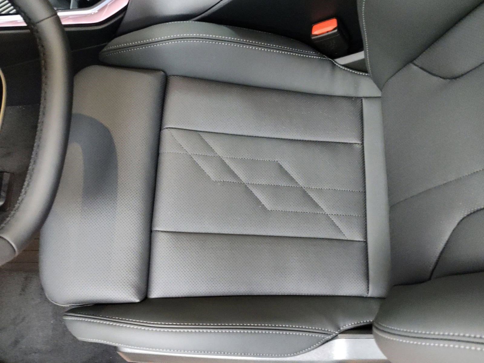 Used 2025 BMW X3 xDrive30i w/ Convenience Package image 13