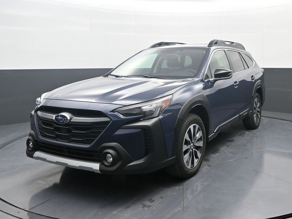 Used 2025 Subaru Outback Limited XT image 1