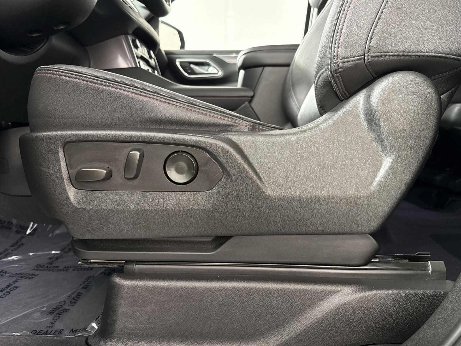 Used 2023 Chevrolet Tahoe RST w/ Luxury Package image 14