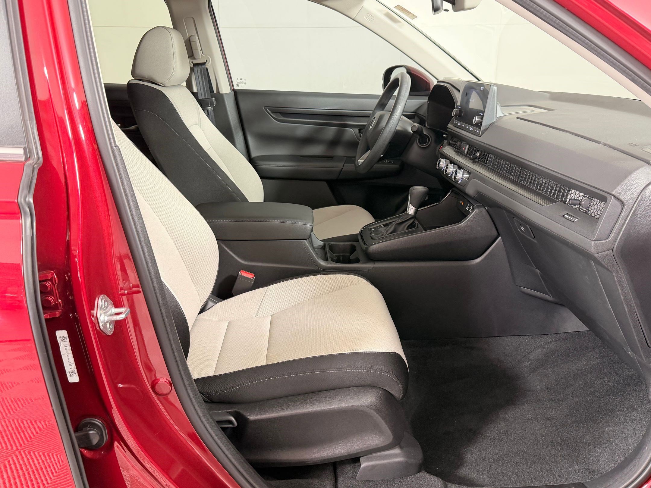 Certified 2024 Honda CR-V EX image 30