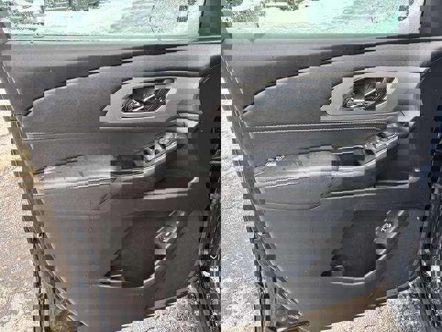 Used 2023 Chevrolet Traverse LT w/ LPO, Floor Liner Package image 10