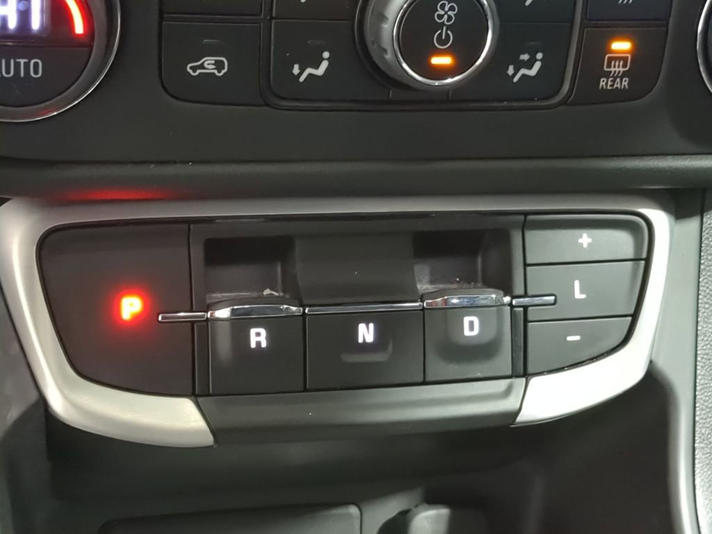 Used 2023 GMC Terrain SLE w/ Driver Convenience Package image 37