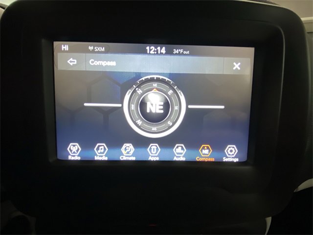 Used 2018 Jeep Renegade Latitude w/ Popular Equipment Group image 18