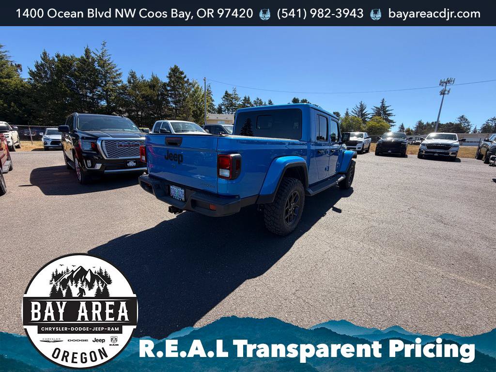 Used 2025 Jeep Gladiator Sport AWD/4WD image 5