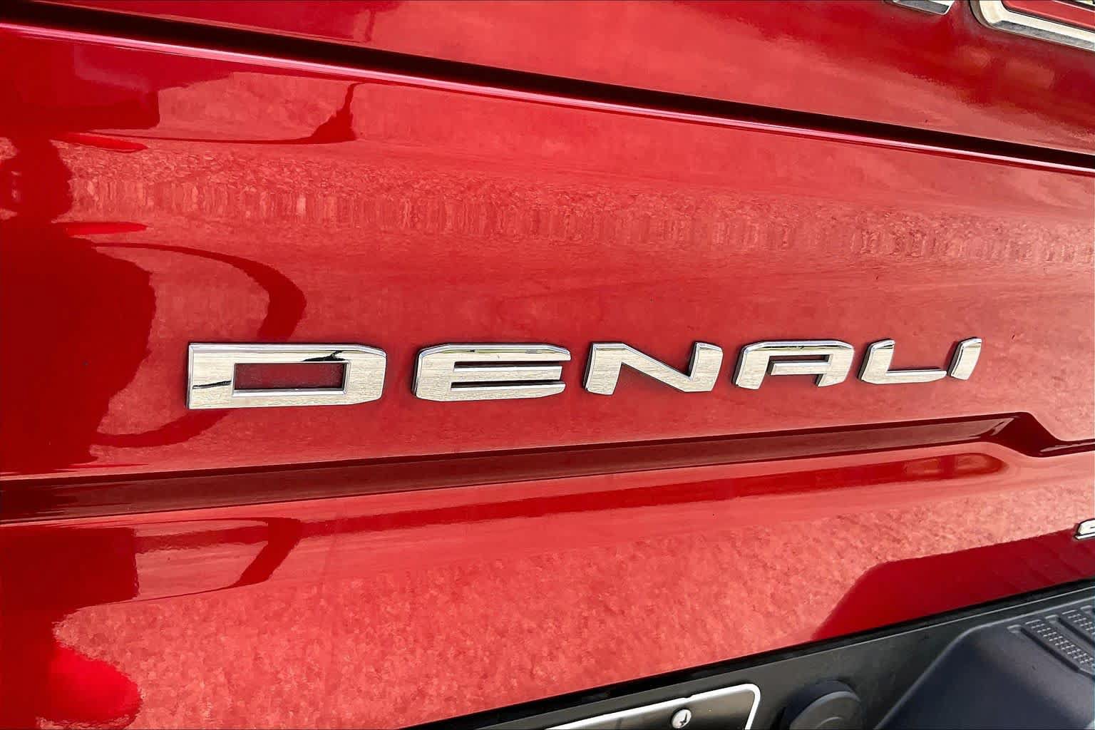 Used 2021 GMC Sierra 1500 Denali w/ Denali Ultimate Package AWD/4WD image 19