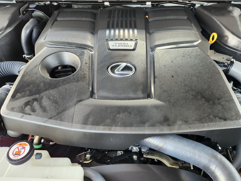 Used 2024 Lexus GX 550 AWD/4WD image 32