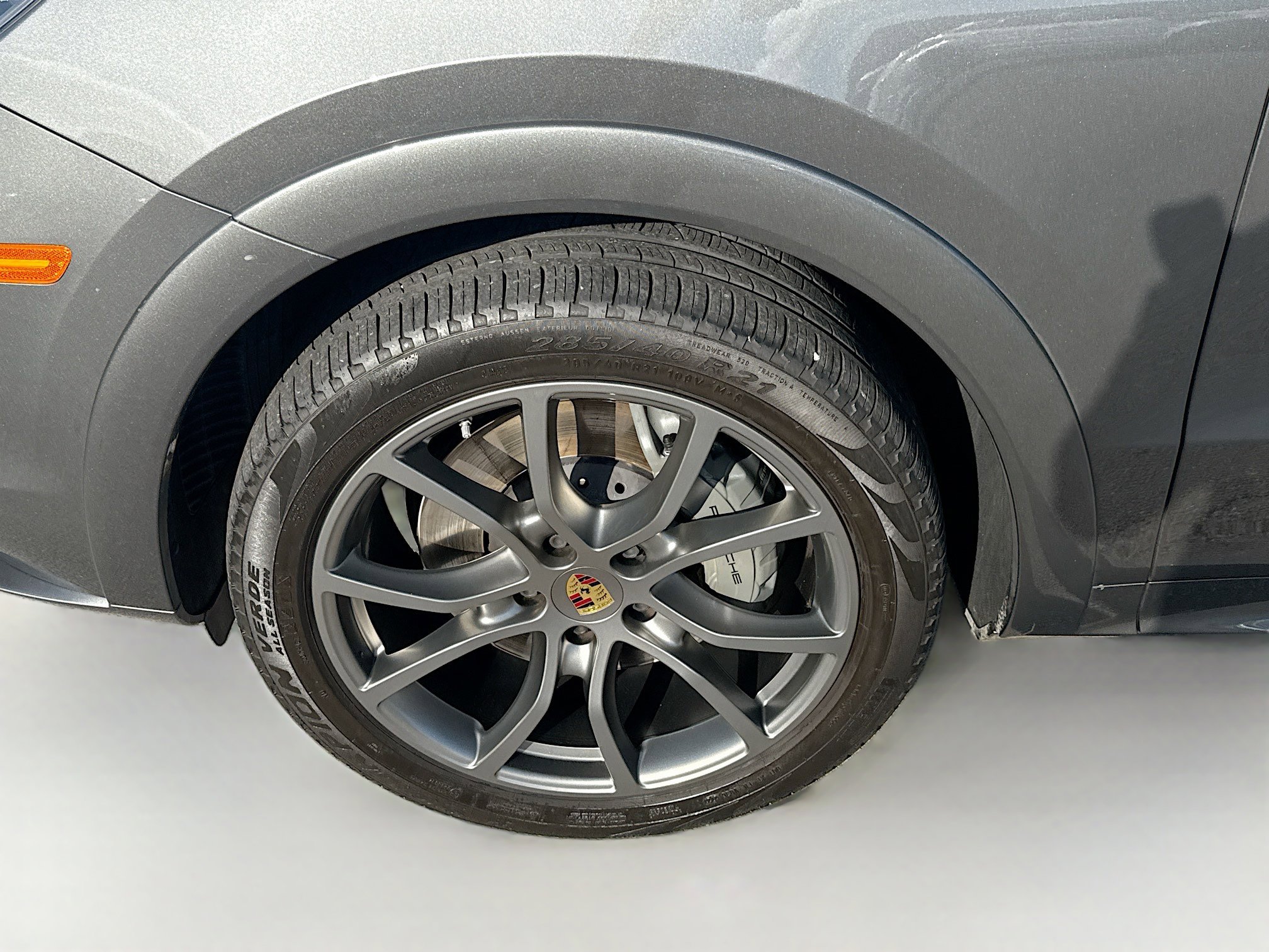 Used 2021 Porsche Cayenne S image 37