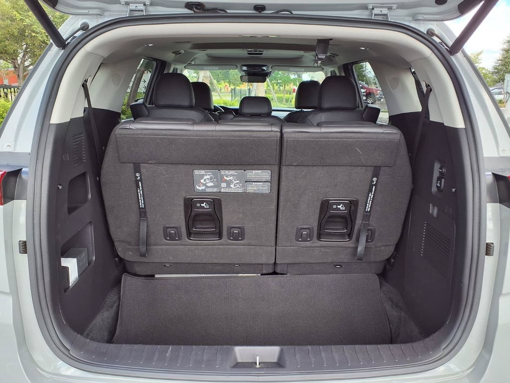 Used 2024 Kia Carnival SX Prestige FWD image 20