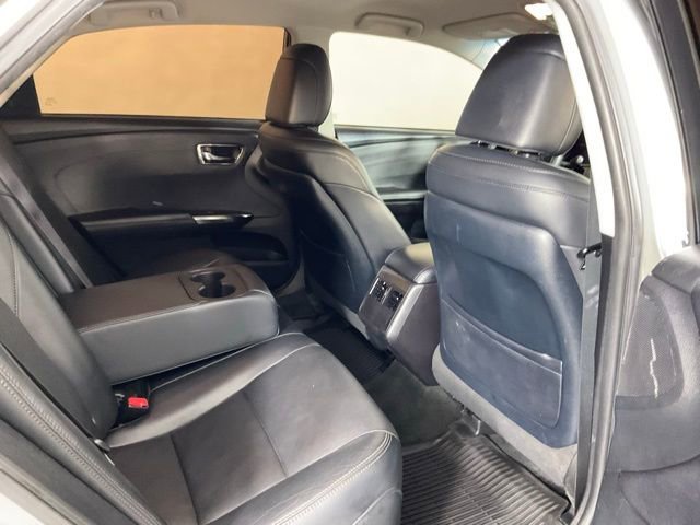 Used 2018 Toyota Avalon XLE image 21