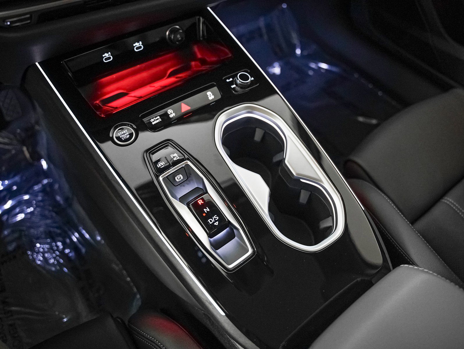 New 2026 Audi A6 Premium Plus AWD/4WD image 18