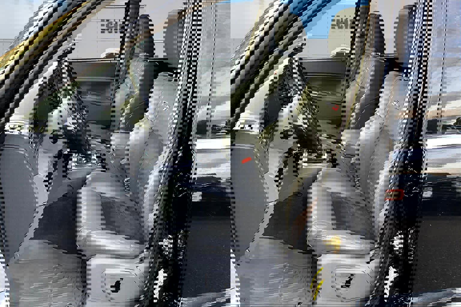 Used 2007 Jeep Grand Cherokee SRT8 w/ SRT Option Group I image 11